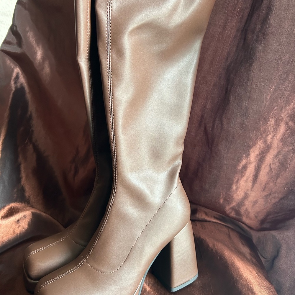 Brown Knee-High Women's Boots - Picture 6 of 11